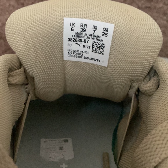 Puma Sneakers - Picture 4 of 4